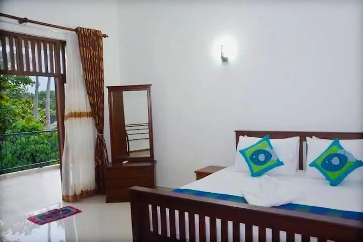 Belmont Villa - Free Airport Shuttle Service نيجومبو