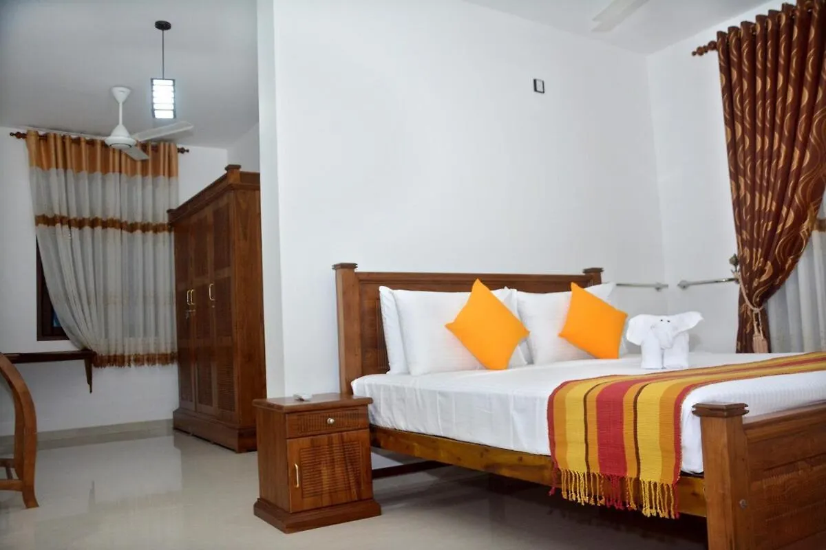 Belmont Villa - Free Airport Shuttle Service نيجومبو