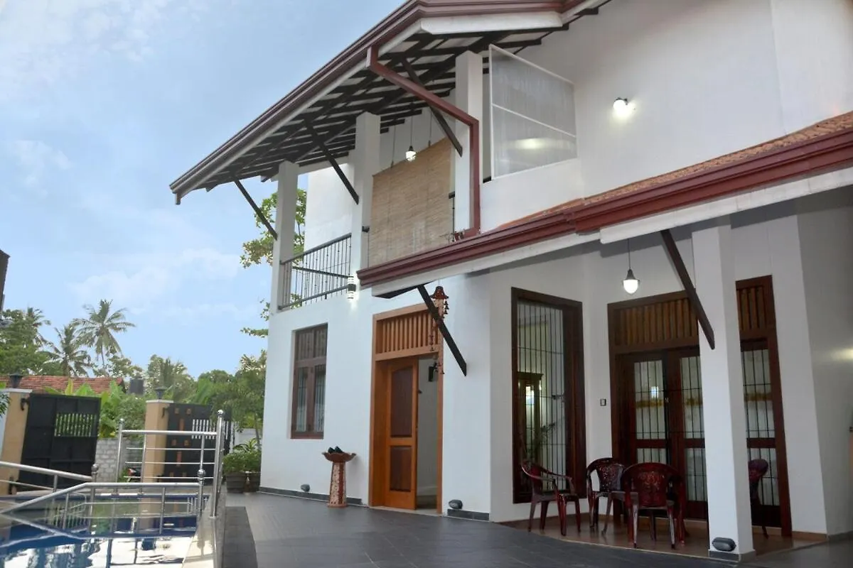 Belmont Villa - Free Airport Shuttle Service Negombo