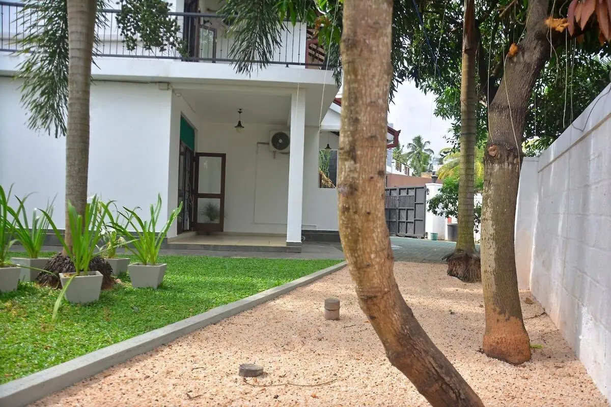 Belmont Villa - Free Airport Shuttle Service Negombo