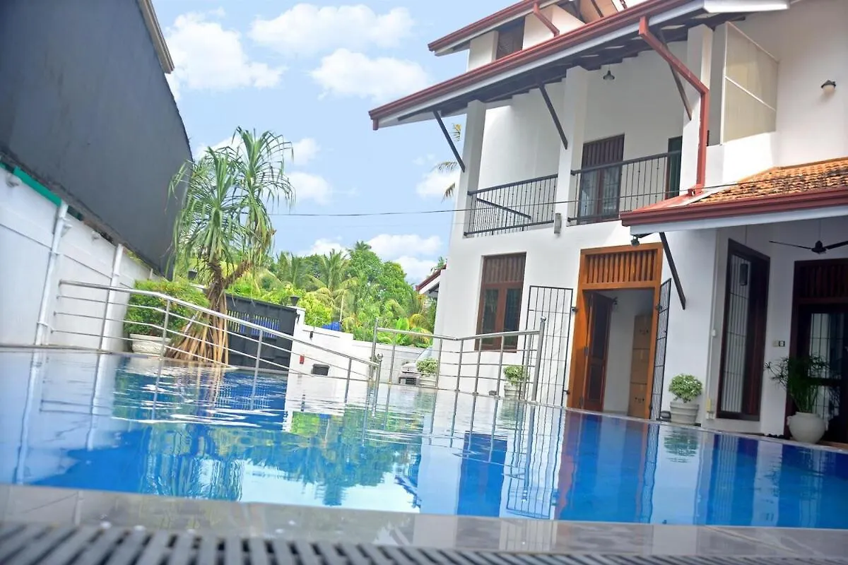Belmont Villa - Free Airport Shuttle Service Negombo